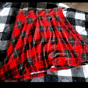 Plaid soft skirt size large